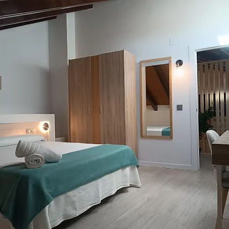 Turisticos Puerta Del Rastro 2-2 Ávila